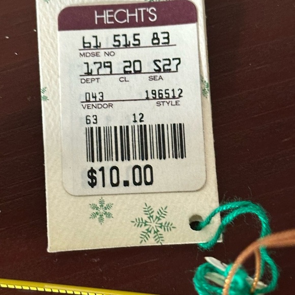 Vintage Department 56 White and Black “Belsnickle” ornament with ringing bell. - Picture 6 of 8